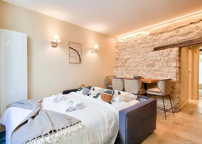 Cozy Apartement Heart Historic Paris